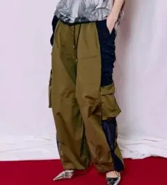 MAISON SPECIAL Bicolor Cargo Pantsのサムネイル