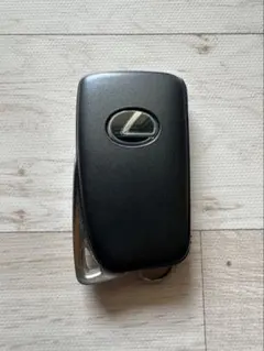 レクサス　純正 IS スマートキー　トランクスイッチ付　LEXUS 美品のサムネイル