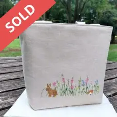 刺繍ハンドメイド　ミニトートバッグ　野うさぎ　野原　花