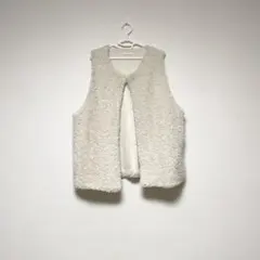 状態良し【一度のみ着用】　LUNACION パイル地ベスト　Mサイズ