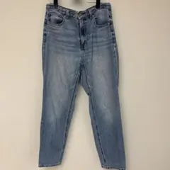 GU ハイウエスト ライトブルーストレートデニム