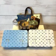 カルディ　ミニトランク缶　ホワイト　ブルー　カラビナ付きミニバッグ　お菓子入りのサムネイル