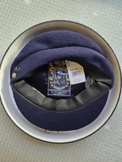 LAULHERE つば付きベレー帽　ハンチング帽のサムネイル