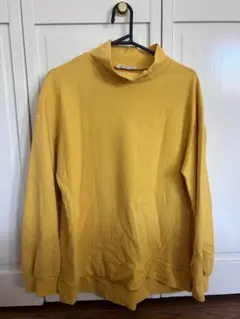 ZARA TRAFALUC イエロータートルネックセーター