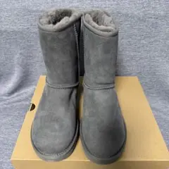 新品 ugg CLASSIC SHORTⅡ 25cm グレー