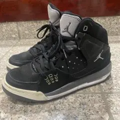 24様専用 Jordan ハイカットスニーカー 23.5cm