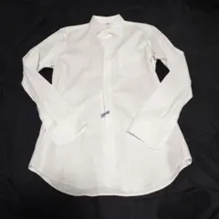 ユニクロ　白　長袖ボタンダウンシャツ