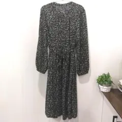 【シューラルー】小花柄長袖ロングワンピース♡黒×白小花柄♡M