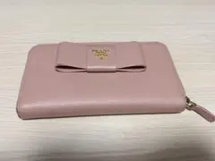 PRADA リボン付き ピンクレザー長財布