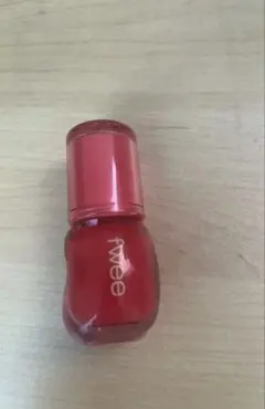 fweeフィー 3Dボリューミンググロス / A03 キャンディー 30％