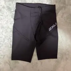 2XU メンズ M ブラック ショートパンツ