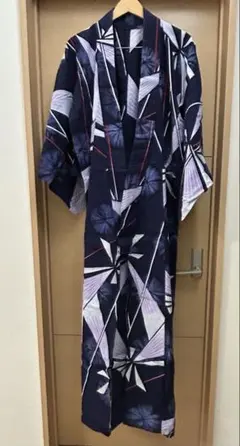 【匿名配送】幾何学模様 浴衣 紺色 紫
