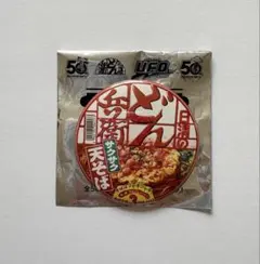 日清 どん兵衛 50周年記念 缶バッジ 歴代デザイン　サクサク天そばのサムネイル