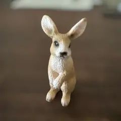 ウサギ フィギュア ミニチュア 動物のサムネイル