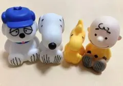 PEANUTS スヌーピー オラフ　ガチャガチャ　フィギュア