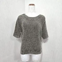 幾何学柄 半袖カットソー（M〜L）ベージュ×ブラック