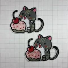 2個セット 刺繍ワッペン　猫　ケーキ　スイーツ　動物　ペット　可愛い