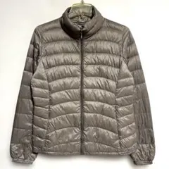 N230 ユニクロ　ウルトラライトダウンジャケット　ベージュ系/M