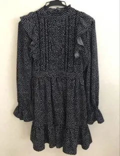 フリル付き黒白水玉 ミニワンピース　evelyn