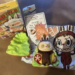 POPMART ラブブフィギュア　サンドウィッチ