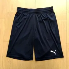 PUMA　ショートパンツ　ブラック　　Мサイズのサムネイル