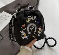 ミニバッグ　ハンドバッグ　ショルダーバッグ　刺繍　ポーチ　旅行　スマホ入れ　黒