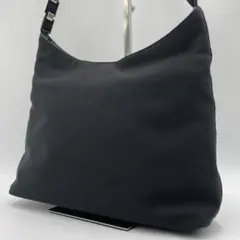 良品 Ferragamo ショルダーバッグ キャンバス ブラック 斜め掛けのサムネイル