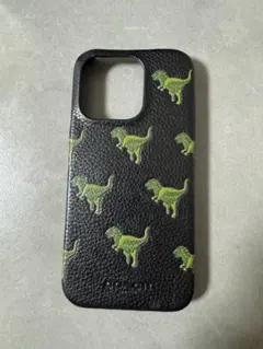 COACH iPhone17Proケース レキシー 恐竜 - メルカリ