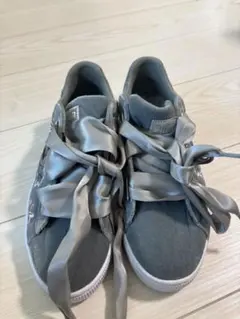 PUMA サテン リボン グレースニーカー 刺繍　24.5cm スエード即日発送