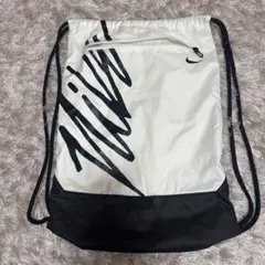 Nike ナップザック　ホワイト