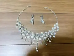 2点セット キラキラ 大粒ストン ピアス+ネックレス ウェディングアクセサリー