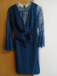 ダークブルー Vネック レース袖 ドレス