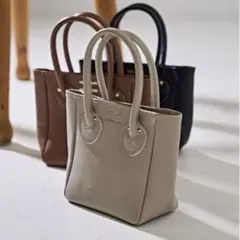 【美品】YOUNG&OLSEN エンボスレザートートバッグ　XS ベージュ