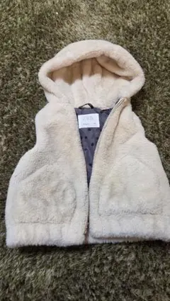 ZARA キッズ　ファーベスト 74cm