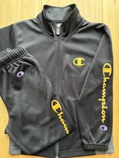 130cm Champion ジャージ 上下 ブラック　チャンピオン　黒　金