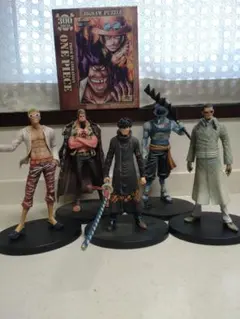 ONE PIECEワンピース グランドラインメン5体セット　パズルの おまけ付き