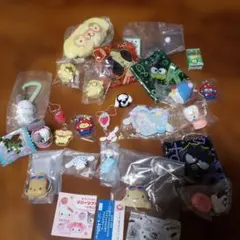 はぴだんぶいシナモロールポチャッコ　ポムポムプリンガチャガチャまとめ売りサンリオ