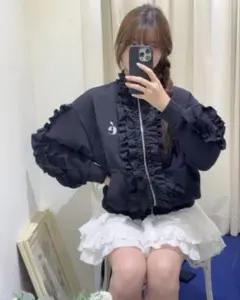 epine é frill zip sweat blouson epine é frill zip sweat blouson ブラック - メルカリ