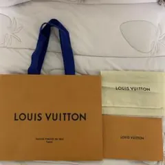 ルイヴィトン LOUIS VUITTON 紙袋・保存袋等3点セット(写真4枚)