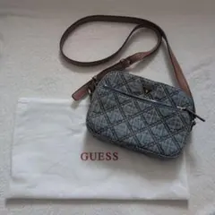 GUESS　デニム　ショルダーバッグ　キルティングのサムネイル