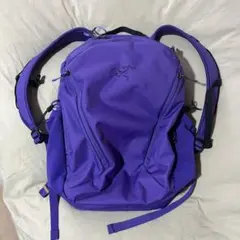 【美品】レア色 Arc'teryx マンティス26 バックパック 紫 パープルのサムネイル