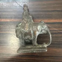 中国陶磁器　宋磁州窯　陶器製の馬の彫刻 約7cm 中国陶磁器 宋磁州窯 陶器製の馬の彫刻 約7cm - メルカリ