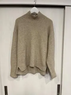 ユニクロタートルネックセーター