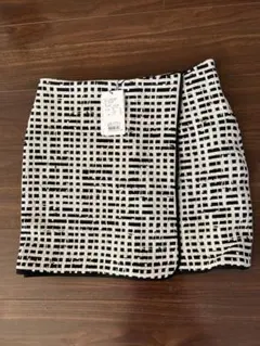 新品　アーバンリサーチ　スカートのサムネイル