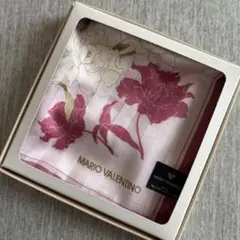 箱入りMARIO VALENTINO ハンカチ 花柄 ピンクのサムネイル