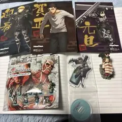 進撃の巨人 アクリルスタンド & ポストカードセット　ロイヤルリビエラ　リヴァイ