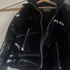 光沢黒ダウンジャケット KIGAN