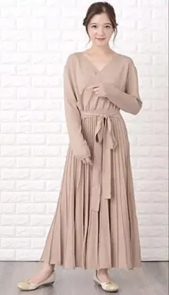 カシュクールニットワンピース