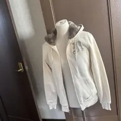 NIKE アスレチック　パーカー　アイボリーフリース付きパーカー