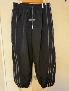 ピボット　pvot ワイドパンツ　リフト　オールアウト